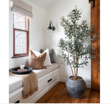 Load image into Gallery viewer, Clayton Vintage Style Clay Planter CN1154