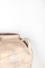Load image into Gallery viewer, Amalia Jug
