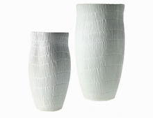 Load image into Gallery viewer, Willow Planter Collection-Black and White
